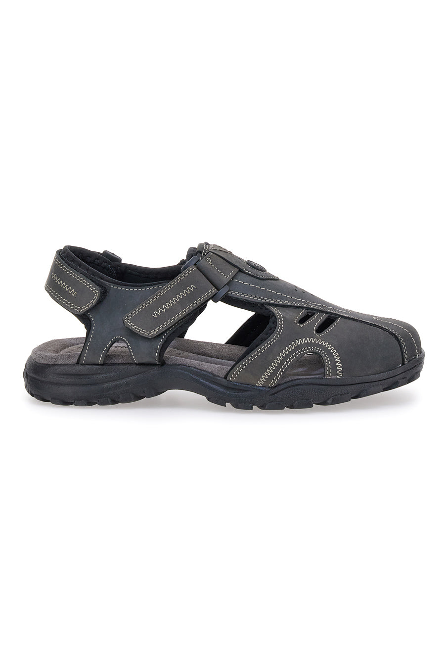 Sandali romani da donna con punta chiusa - modello estivo con motivo traforato e tacco a blocco Sandali romani da donna con punta chiusa - modello estivo con motivo traforato e tacco a blocco