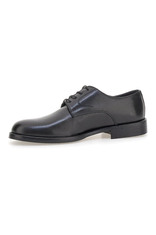Scarpe eleganti nere in pelle liscia con punta arrotondata Pittarello 7720
