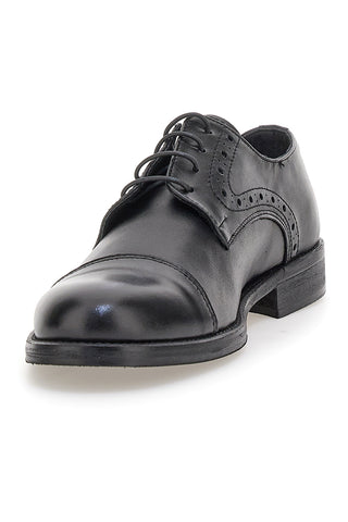 Scarpe eleganti nere in pelle con dettagli traforati Pittarello 7715