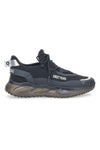 Schwarze Sneakers „Sweet Years 8811“.