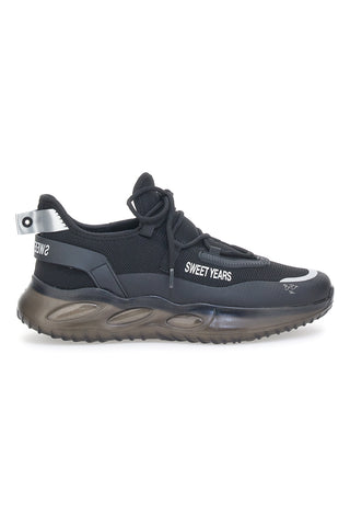 Schwarze Sneakers „Sweet Years 8811“.