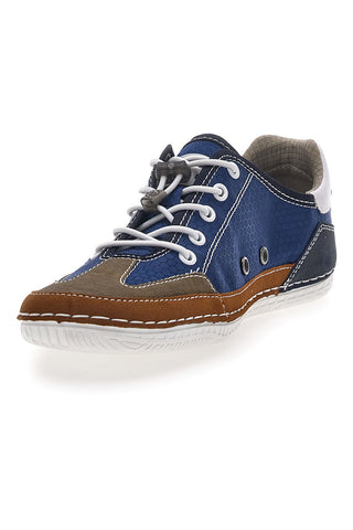 Blaue Turnschuhe mit seitlichem Bugatti-Logo 321AFF02