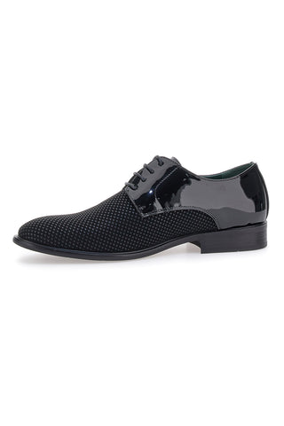 Scarpe Stringate in Vernice Nere GMV 119