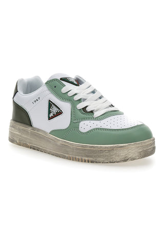 Weiße und grüne Sneakers mit Leone 44-Schnürsenkeln