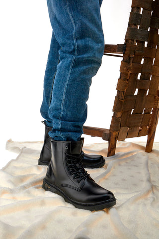 SCHWARZE STIEFEL MIT SEITLICHEM REISSVERSCHLUSS GAS NOTTINGHAM