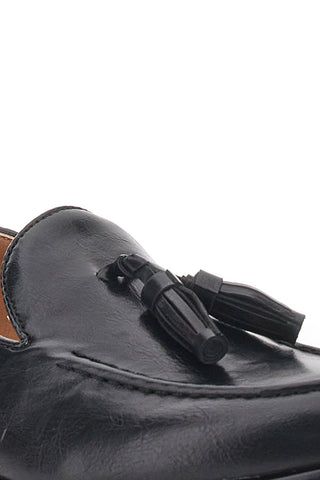 Mocassini Neri con Tomaia Liscia e Frange JOHES LAND 2109115