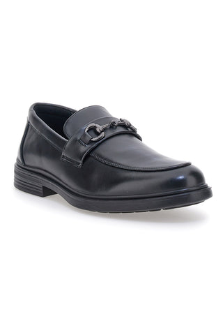 Longford 9009 schwarzer Slipper mit Metall-Hufeisen