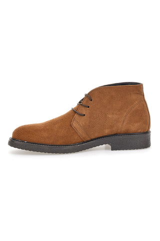 Titel:
 Pittarello Focus 550 Wildleder-Ankle-Boots mit Gummisohle in Tabak