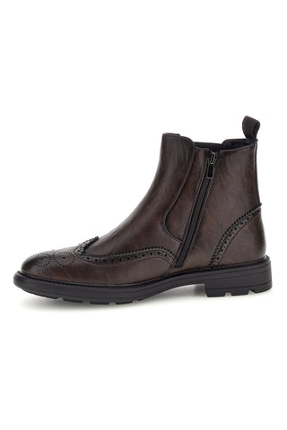 Stivaletti Chelsea marroni effetto stropicciato con decori brogue Johes land 9Y1736