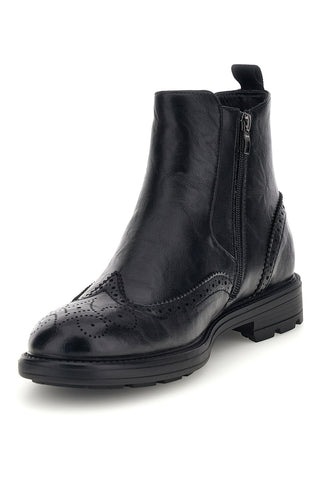 Stivaletti Chelsea neri effetto stropicciato con decori brogue Johes land 9Y1736