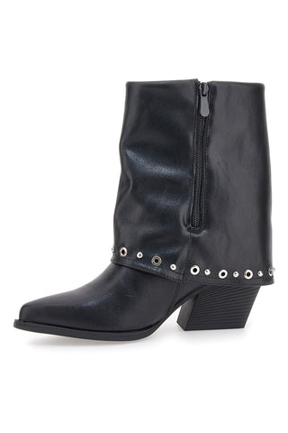 The First P610 – Schwarze Stiefeletten mit Nieten und spitzer Zehenpartie