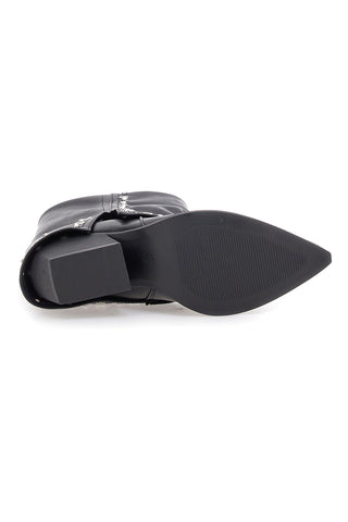 The First P610 – Schwarze Stiefeletten mit Nieten und spitzer Zehenpartie