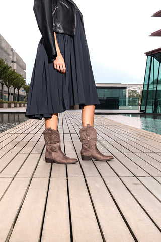 Stivaletti texani marroni con ricamo Cafè cost RQ24W9C