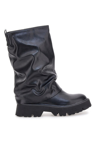 Me & Me 3021 Schwarze Stiefel mit weichem Obermaterial und hoher Sohle