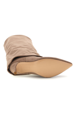 Stivali tortora effetto suede con tacco sottile The first P782