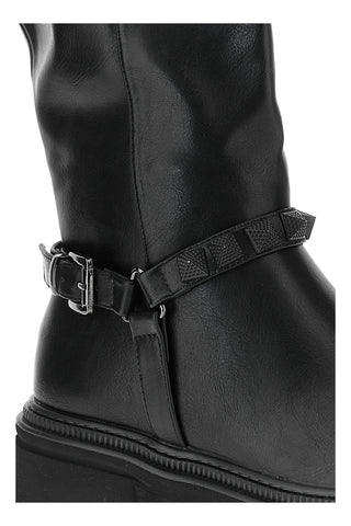 Schwarze Stiefel mit Nietenriemen und Profilsohle von Rock’ n doll H83201