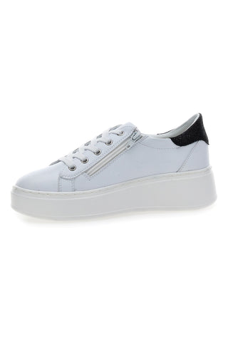 Energy 86 Flatform-Sneaker in Weiß und Schwarz