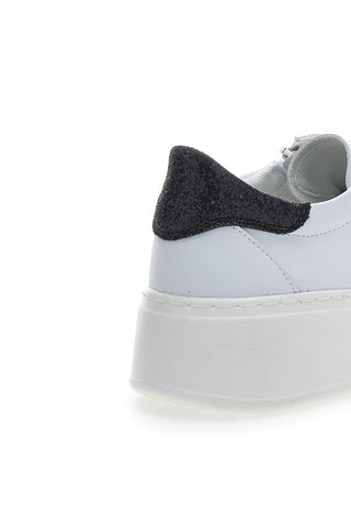 Energy 86 Flatform-Sneaker in Weiß und Schwarz