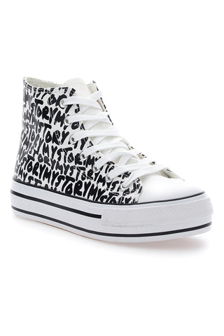 Weiße und schwarze Energy 101-Sneaker