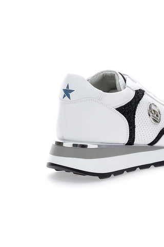 Weiße Turnschuhe von Byblos 240
