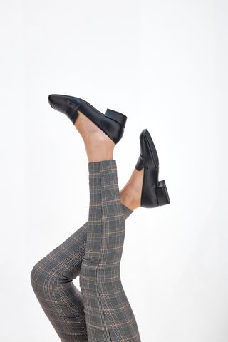 Schwarzer Mokassin mit Pittarello-Glam-Absatz 2010