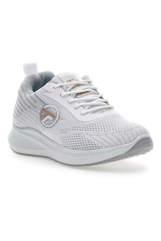 Die ersten Cristina White-Sneaker