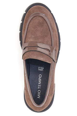 Braune Mokassins aus echtem Wildleder Mio Tempo 2308