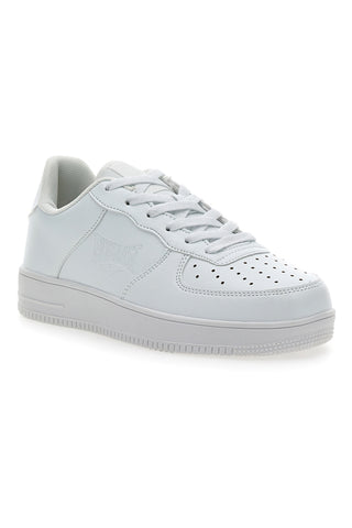 Weiße Sneakers mit Everlast 713-Schnürsenkeln