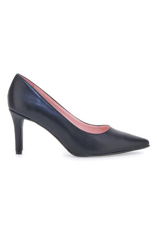 Die ersten 2851 schwarzen Pumps