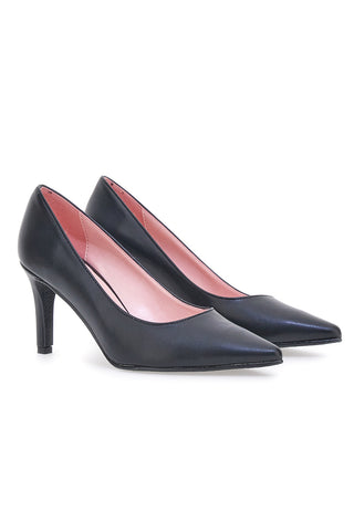 Die ersten 2851 schwarzen Pumps