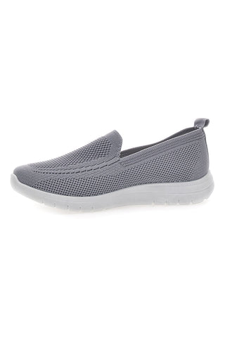 Graue Slip-On-Sneaker aus Me & Me 06-Stoff