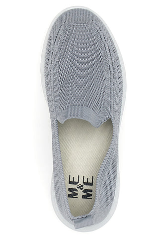 Graue Slip-On-Sneaker aus Me & Me 06-Stoff