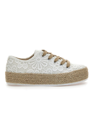 Weiße und beige Sneakers mit gestickter Textur und Flatform Energy 131