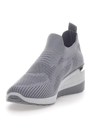Graue Slip-On-Sneaker mit Keilabsatz Prima Riga 432