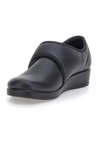 Schwarze Hausschuhe mit Klettverschluss FLY FLOT 38862