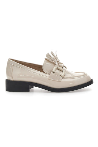 Beigefarbene Slipper mit Glanzeffekt und Quasten MARIELLA BURANI 50884681