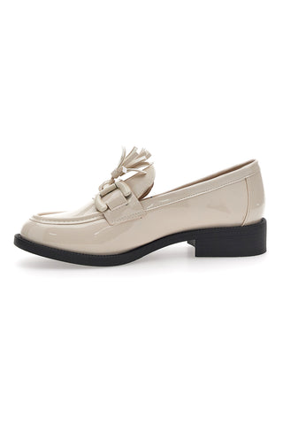 Beigefarbene Slipper mit Glanzeffekt und Quasten MARIELLA BURANI 50884681