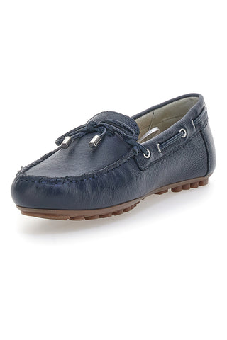 Marineblaue Slipper mit Schleife in der ersten Reihe 14988CARS