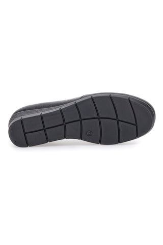 Mocassini neri in pelle con zeppa e memory foam Pittarello 11999