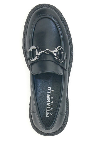 Schwarze Loafer mit Metallclip und Profilsohle Pittarello Capsule BT251123001