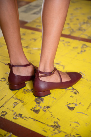 Ballerine bordeaux con cinturini incrociati Francesca Gritti C1545