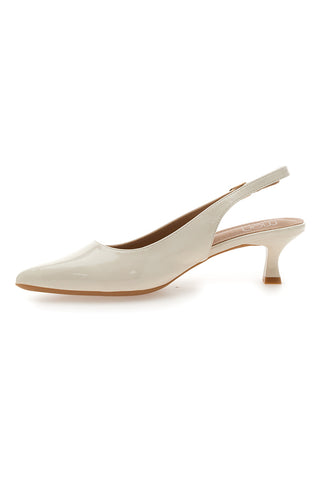 Hellbeige Lack-Slingback-Pumps mit mittlerem Absatz Mon dieu FDS246C