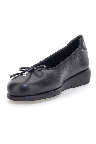 Ballerine nere in vera pelle con fiocco Prima riga 15856APRIL