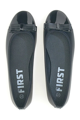 Schwarze Ballerinas in Lackoptik mit Schleife The First IDE6292