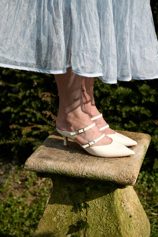 Weiße Slingbacks mit spitz zulaufender Spitze Mon Dieu 9447Q7