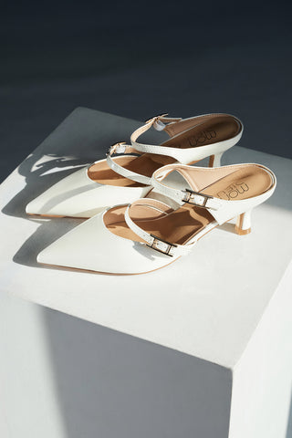 Weiße Slingbacks mit spitz zulaufender Spitze Mon Dieu 9447Q7
