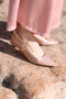 Rosa-goldene Slingback-Pumps mit Strasssteinen und niedrigem Absatz Mon Dieu 632