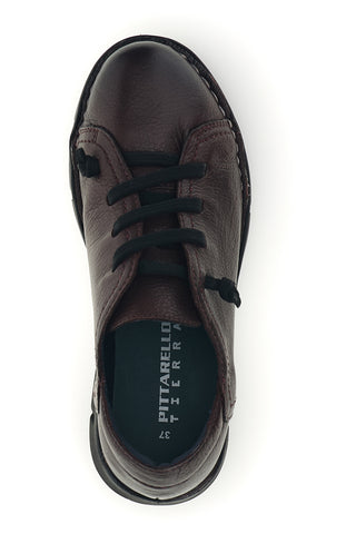 Dunkelbordauxfarbene Lederschuhe mit Schnürsenkeln und flexibler Sohle von Pittarello, Modell Tierra 11613