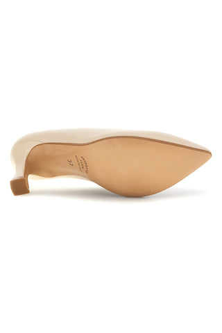 Décolleté beige a punta con tacco medio Pittarello vera 3702