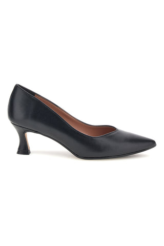 Schwarze Pumps mit mittlerem Absatz und spitzer Zehenpartie von Francesca Gritti 61